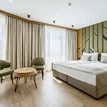 فندق Natura Seasons Boutique 4*