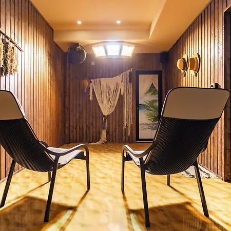 Natura Seasons Boutique