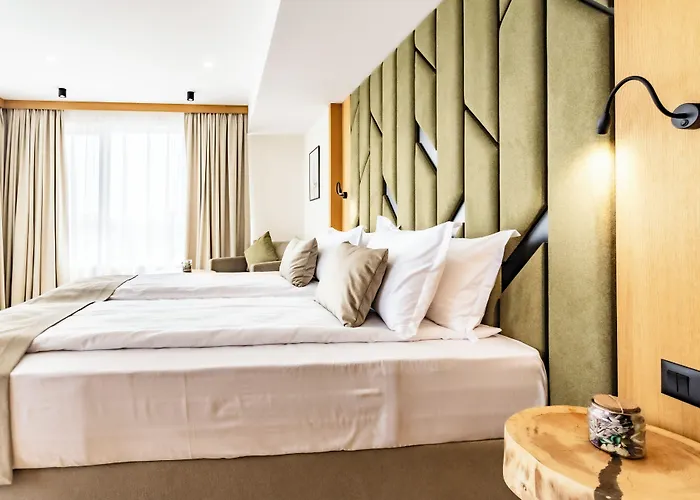 Natura Seasons Boutique 4* בורגאס