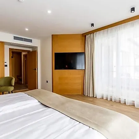 Natura Seasons Boutique Hotel 4*