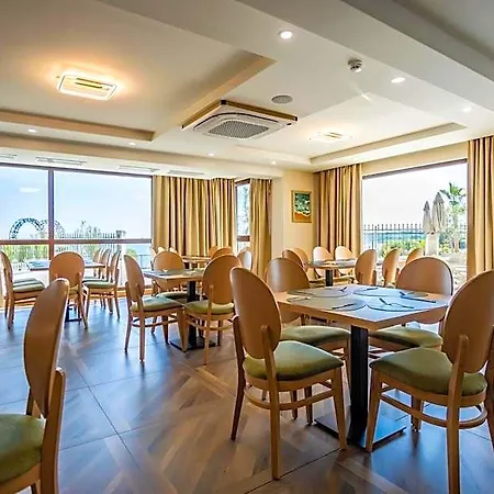 Natura Seasons Boutique 4* Burgas