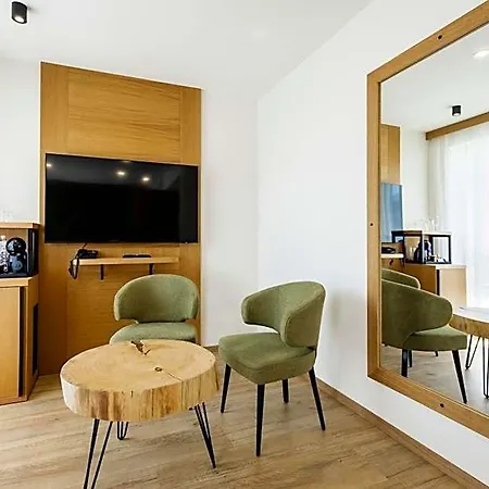 Natura Seasons Boutique 4*